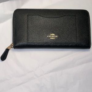 Coach Crossgrain Accordion Zip Around Wallet